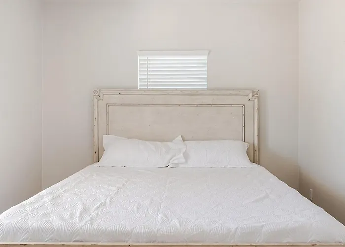 Entire Home, 7 Minutes From Airport Phoenix